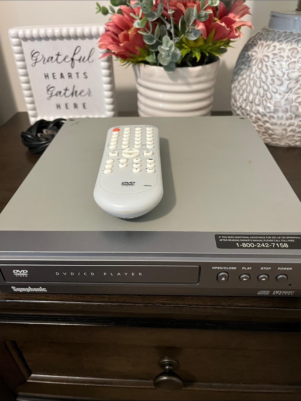 Symphonic DVD/CD Player WF104 with Remote - Silver
